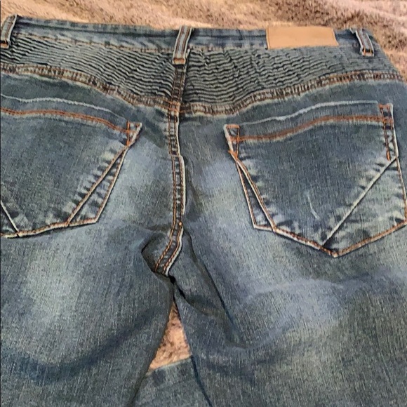 RNZ JEANS SZ 30” x 29” Unusual Jeans 👖 Z19 - Picture 7 of 10